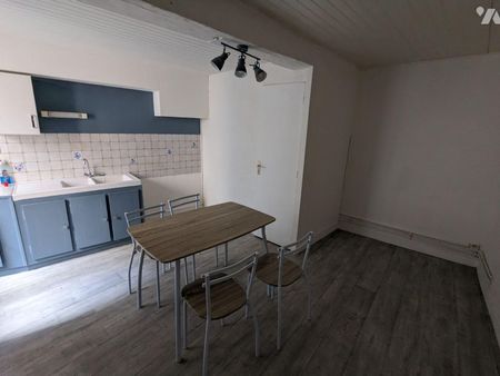 A NOGENT-LE-ROTROU, CENTRE VILLE ! Appartement situé au 1er étage sans ascenseur comprenant ... - Photo 5