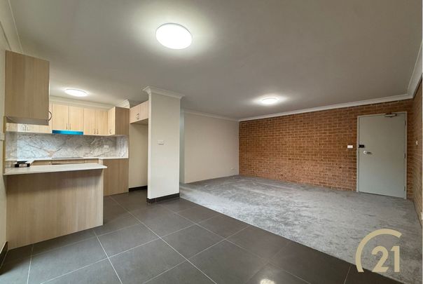 Newly Renovated 2 Bedroom Unit&comma; Located in Fairfield&excl; - Photo 1