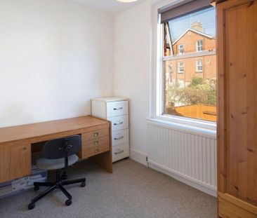 4 bedroom terraced house to rent - Photo 5