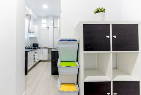 Bright room in Fuencarral Street - Photo 2