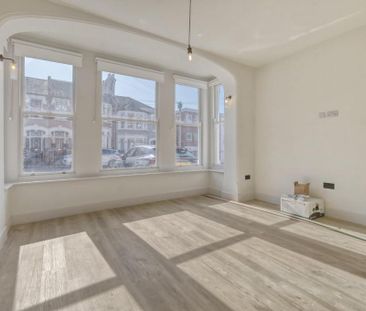 1 bedroom ground floor flat to rent - Photo 2