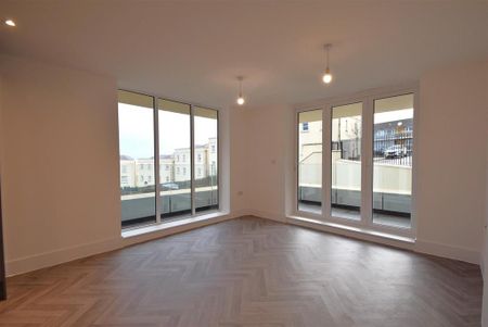 2 bedroom apartment to rent - Photo 2