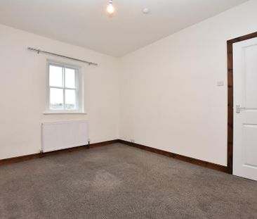 2 bedroom duplex to rent - Photo 4