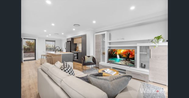 PLEASE DO NOT ATTEND THE PROPERTY BOOK YOUR ONLINE VIDEO TOUR - SEE THE EASY 5 STEP PROCESS BELOW. Please Register To Receive Your Video Tour Link. - Photo 1