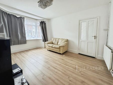 4 bedroom semi-detached to rent Wharncliffe Road, Loughborough - Photo 4
