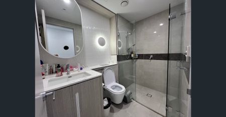 Furnished! Nearly Brand New One Bedroom plus study room Apartment For Rent!! - Photo 4