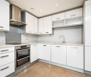 2 Bed Flat, Park Road, N8 - Photo 6