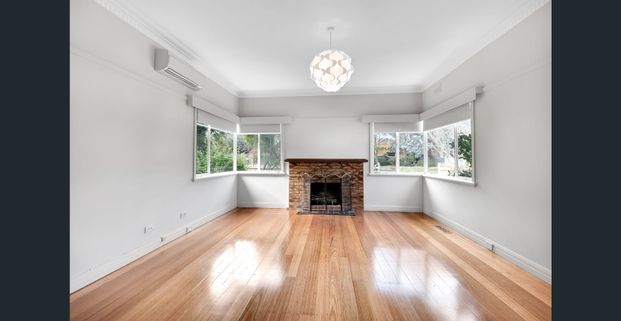 Hudson Street Delight - Photo 1