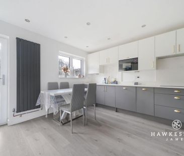 3 bedroom semi-detached house to rent - Photo 5