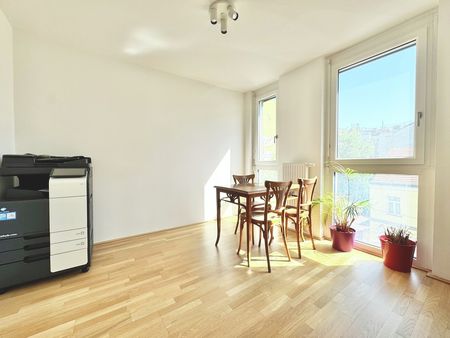 TOPLAGE | HELLE 2 ZIMMER | OPTIMALE RAUMAUFTEILUNG | U-BAHN-NÄHE - Foto 3