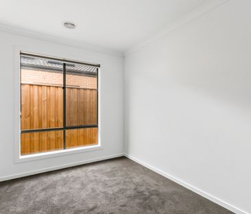 25 Isabel Street, Pakenham VIC 3810 - House For Rent | Domain - Photo 3