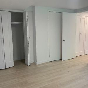 Bachelor 3 1/2 à louer à Repentigny- rénové dans un Triplex - Photo 2