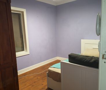 Elizabeth Park - Photo 2