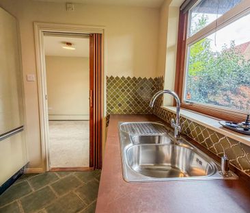 4 bedroom terraced house to rent - Photo 6
