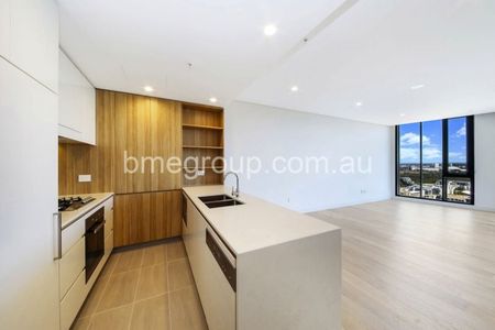 Waterview | Floorboard - Photo 4