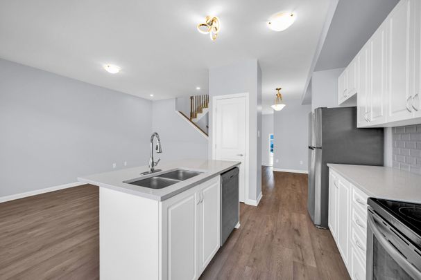 For Lease - 587 Lilith Street, Barrhaven, Ontario - Photo 1