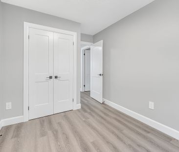 For Lease - 700 Osgoode Drive Unit# 182, London South, Ontario - Photo 1