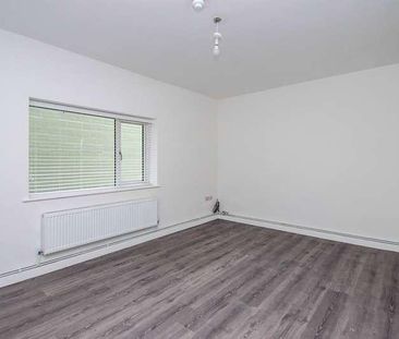 Church Road, Urmston, Manchester, M41 - Photo 3