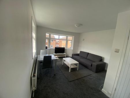 St Aidans Court, Prenton - Photo 2