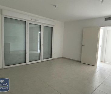 Location Appartement 3 pièces 67m² MARSEILLE 9ème - Photo 3