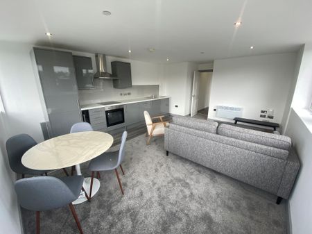 Green Lane, Leeds - Photo 2