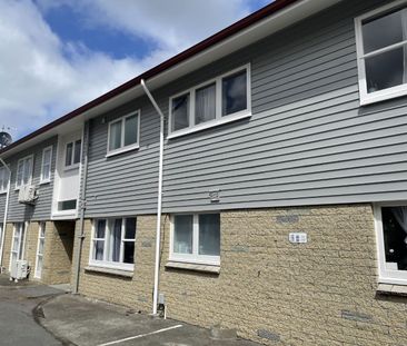 Lower Hutt - Photo 3