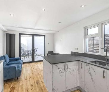 Furness Road, London, SW6 - Photo 2