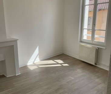 CHARLIEU RUE A.FARINET T3 60M² - Photo 1