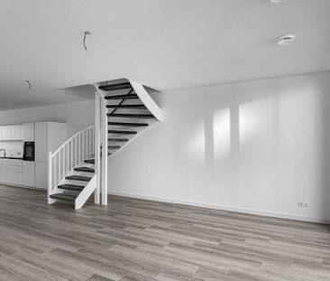 Appartement te huur: Wimpelplantsoen 430 1319 ED Almere - Photo 2