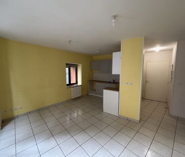 Appartement 3 pièces à louer Sury le Comtal - 42450 / Réf: LA4041-C... - Photo 2