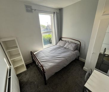 Haddon Road, Burley, LS4 2JE, Leeds - Photo 4