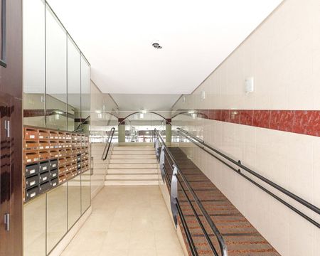 Piso de alquiler en Oviedo - Obispo Manuel Fernandez Castro, 4, Teatinos - Los Prados - Photo 3