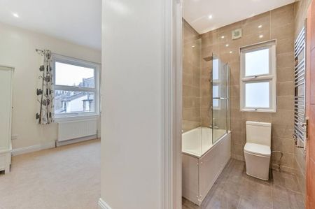 5 bedroom semi-detached house to rent - Photo 3