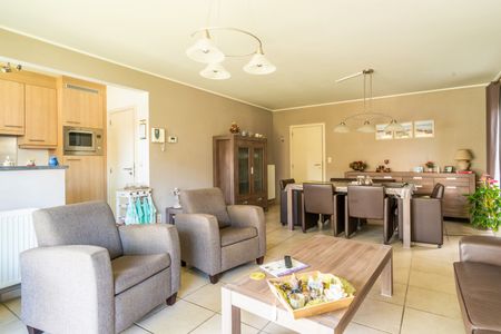 GELIJKVLOERS APPARTEMENT HARTJE CENTRUM - Photo 3
