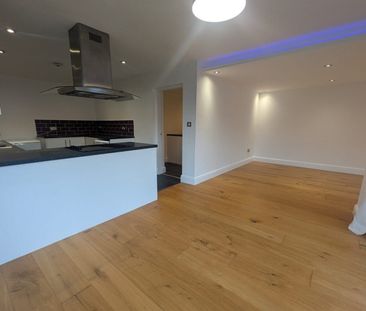 Marlborough Road, Beeston, NG9 2HN - Photo 5