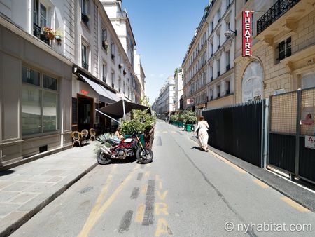 Logement à Paris, Location meublée - Photo 5