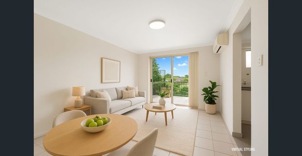 One Bedroom With Large Terrace & District Views - Photo 1