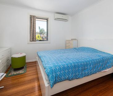 Fully Furnished 2-Bedroom Home - Photo 4