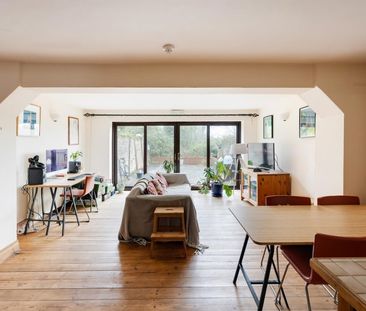 1 Bed Flat - Photo 3