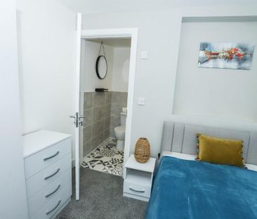 5 bedroom private hall to rent - Photo 6