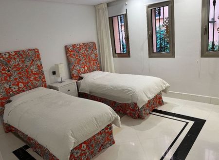 4 bedroom luxury Apartment for rent in Puerto Banus, Spain - Photo 2