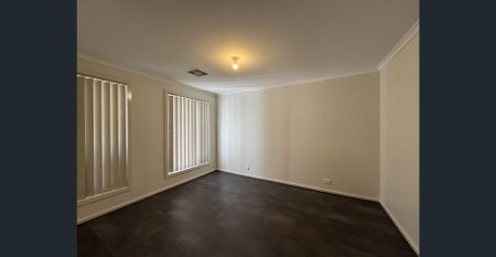 Modern 3-Bedroom Home – Comfortable Living in a Great Location! - Photo 4