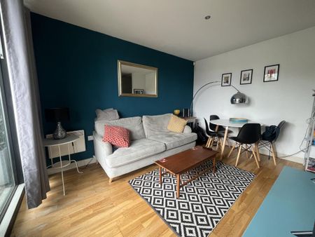 1 bedroom apartment to rent - Photo 2