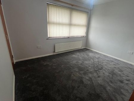 4 Castle Drive, Caledon, BT68 4UB, Tyrone - Photo 2