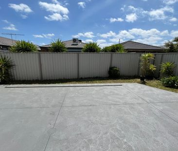 MODERN ELEGANCE MEETS CONVENIENCE - Photo 4