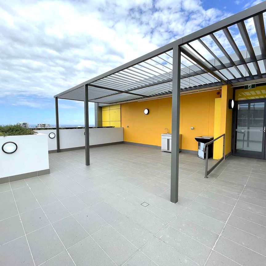 Live The High Life Overlooking Blue Mountains - Photo 1