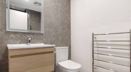 The Residences at LQ Ellerslie Studio Apartment. - Photo 3