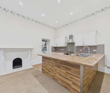 Abbey Road, Malvern, WR14 - Photo 2