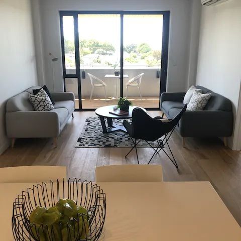Pay no rent for 6 whole weeks!! - Photo 1