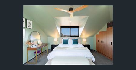 Charming Renovated Home in Central Location - Photo 2